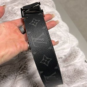 Black and Grey Emblem Louis Vuitton Belt